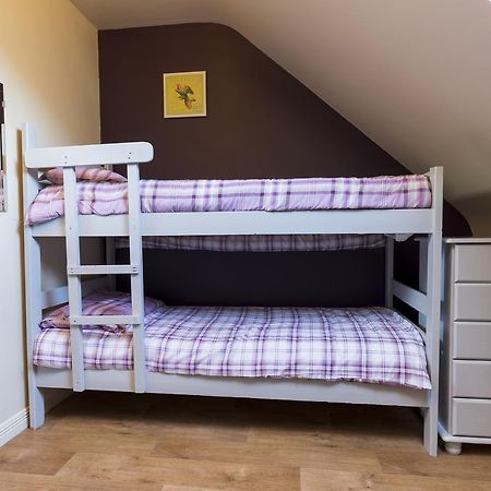 Lakeland House Конг Екстериор снимка